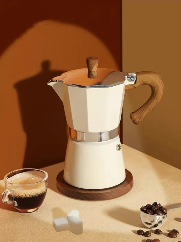 Mokapot 6 Fincanlık İtalyan Kahve Demleme Makinesi, Krem Renk