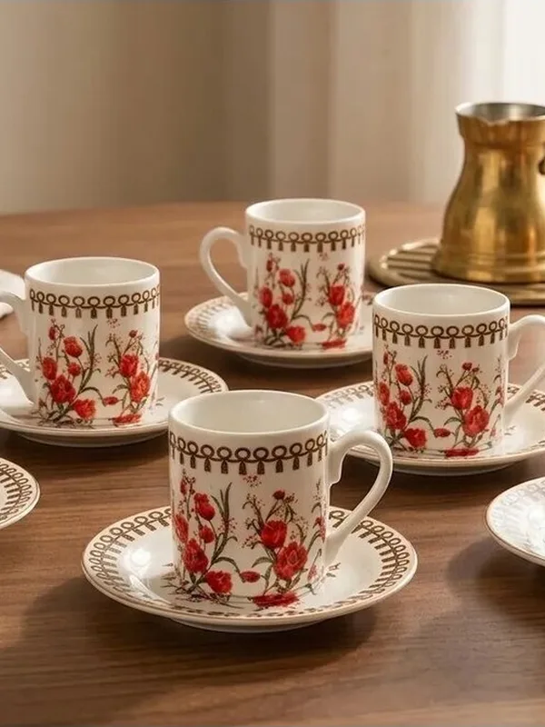 6 Kişilik Çiçek Desenli Türk Kahvesi Fincan Takımı, Vintage